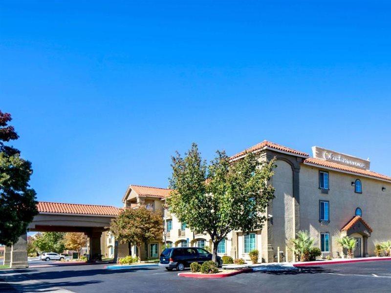 Comfort Inn & Suites Lancaster Antelope Valley Exteriér fotografie