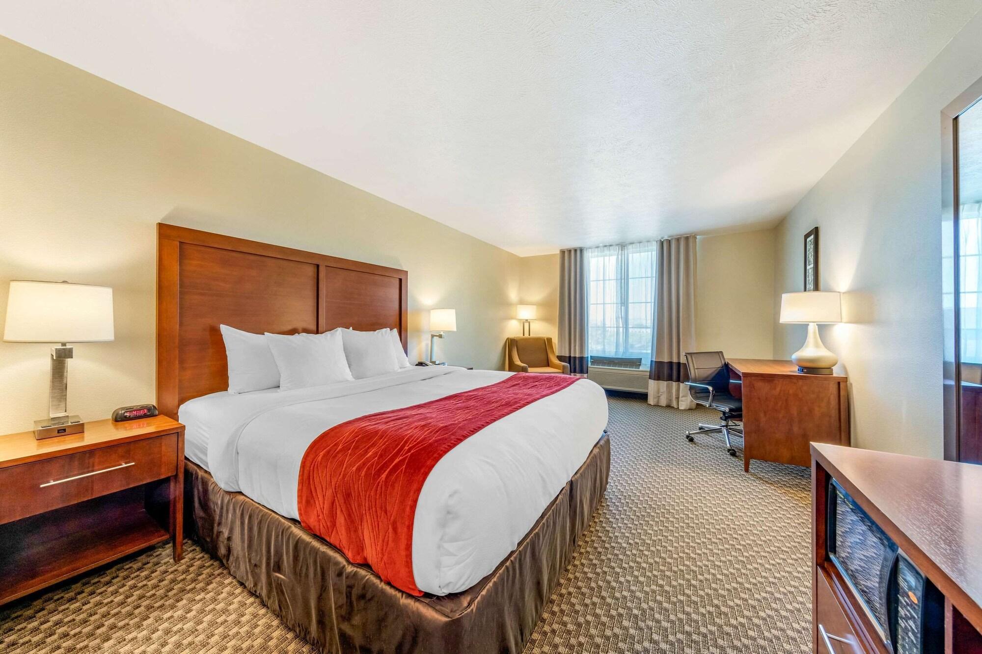 Comfort Inn & Suites Lancaster Antelope Valley Exteriér fotografie