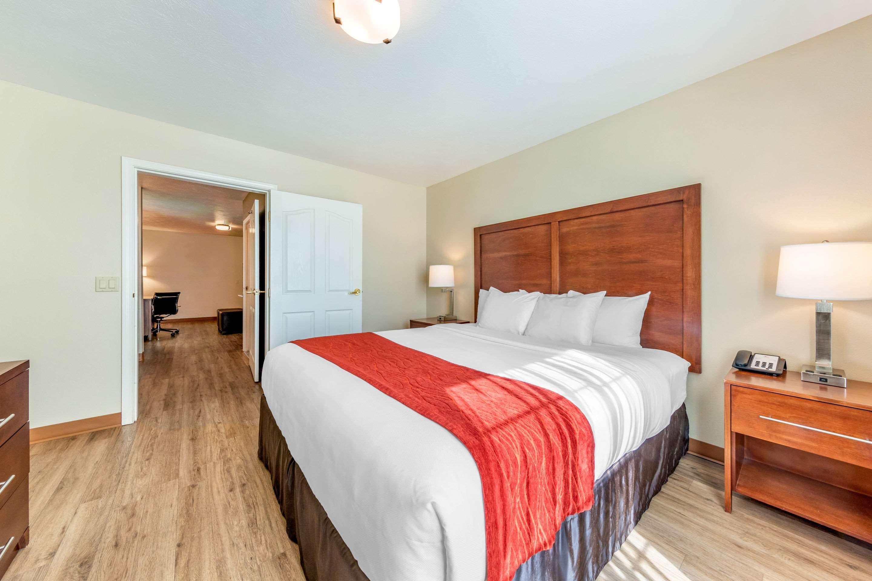 Comfort Inn & Suites Lancaster Antelope Valley Exteriér fotografie