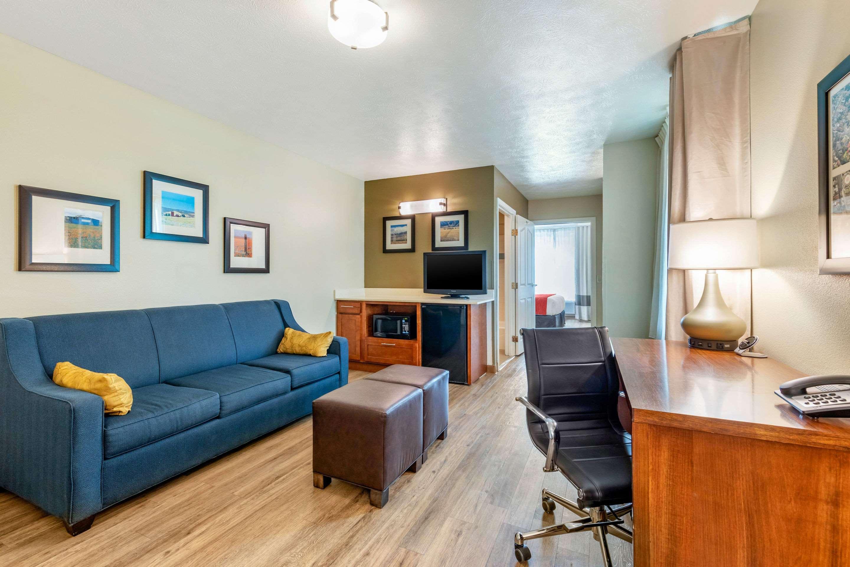 Comfort Inn & Suites Lancaster Antelope Valley Exteriér fotografie