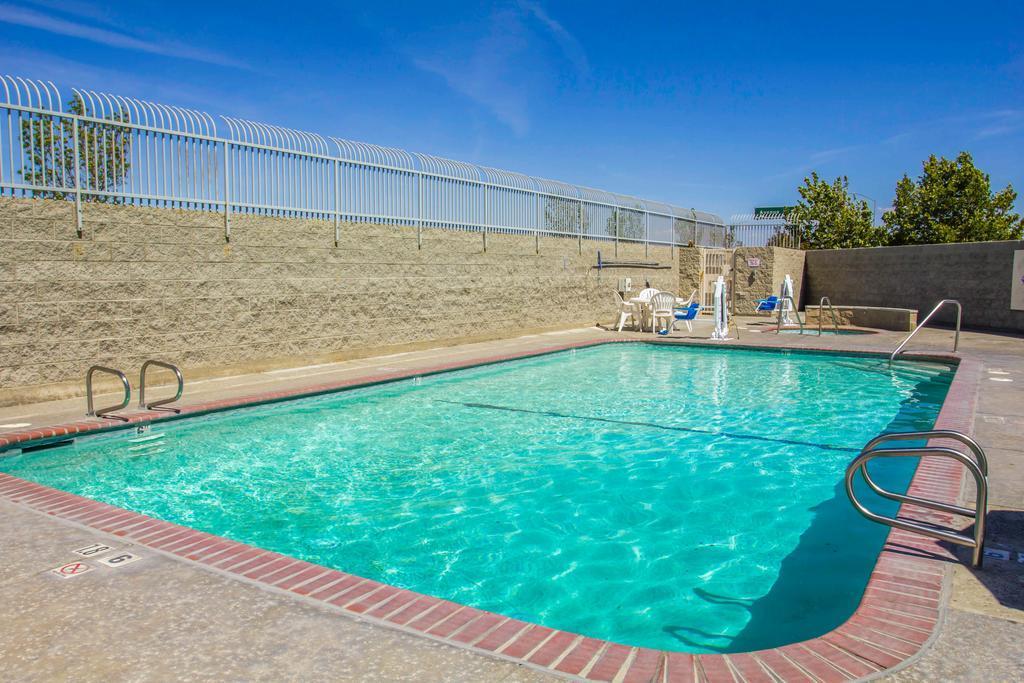 Comfort Inn & Suites Lancaster Antelope Valley Exteriér fotografie