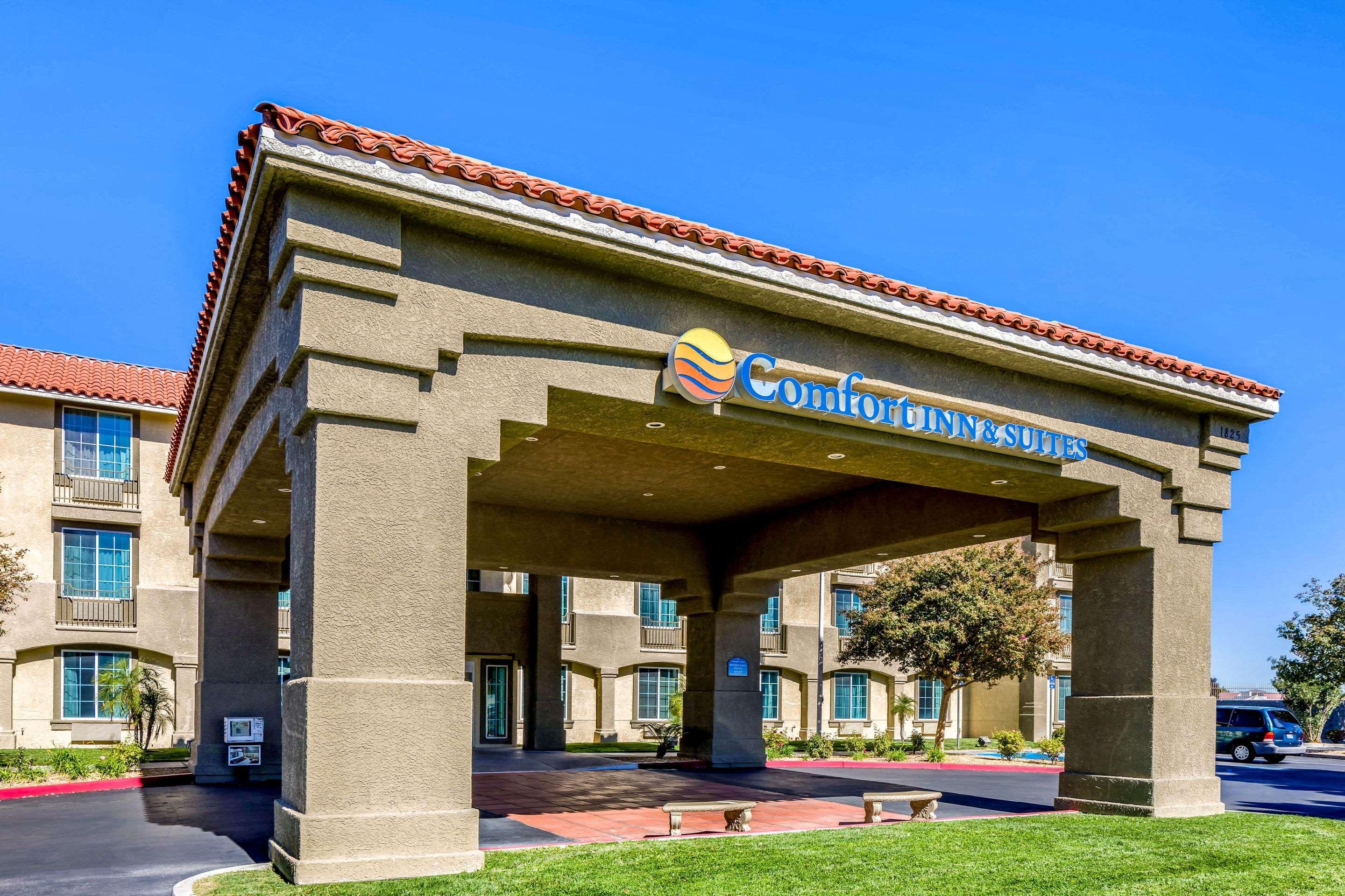 Comfort Inn & Suites Lancaster Antelope Valley Exteriér fotografie