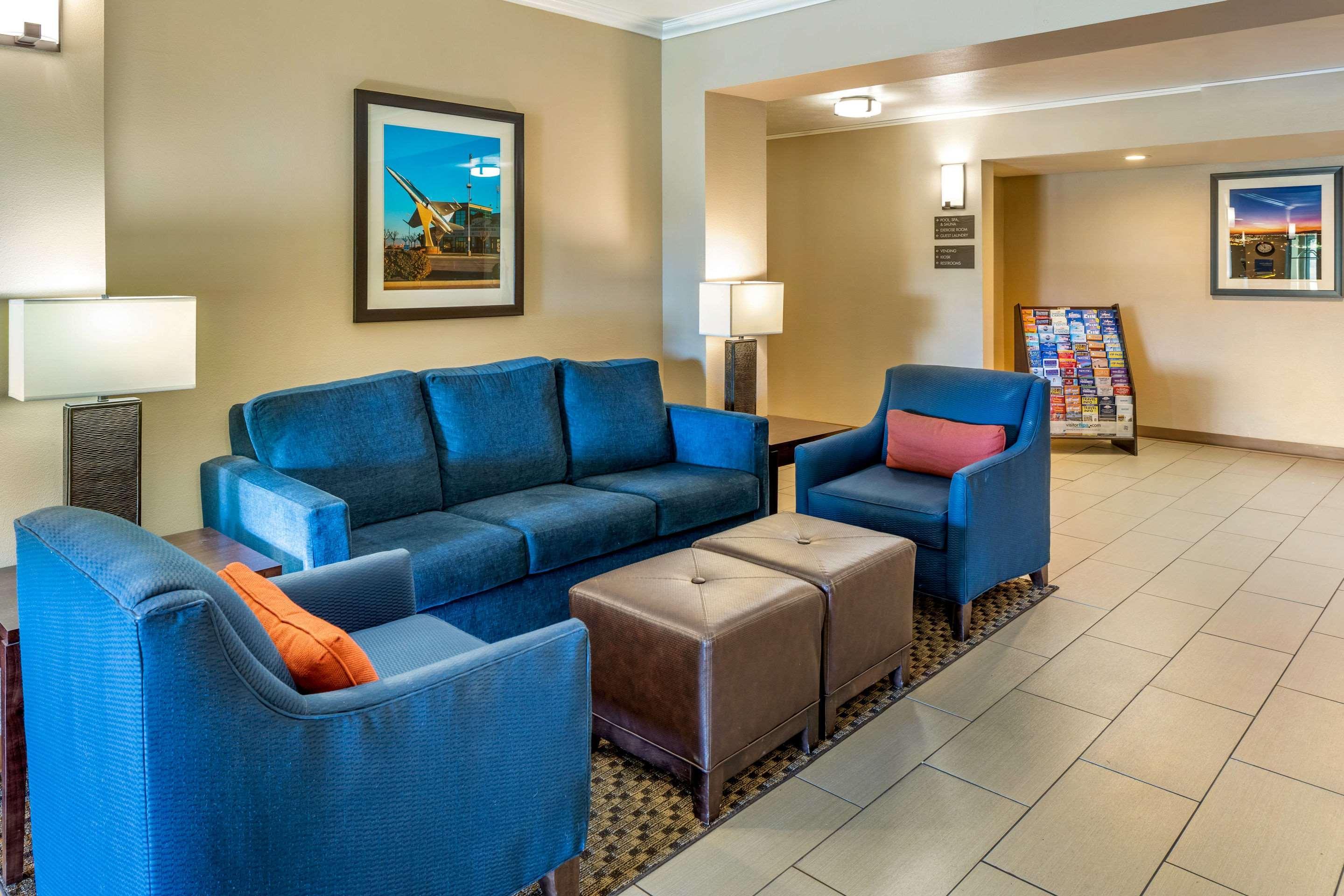 Comfort Inn & Suites Lancaster Antelope Valley Exteriér fotografie